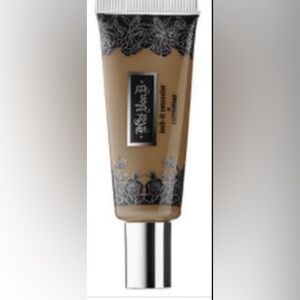 KAT VON D DEEP 38 CONCEALER